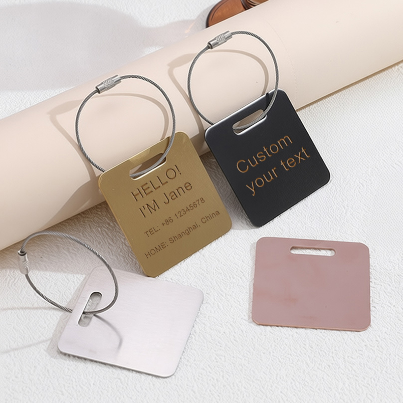 Travel Accessories Sale - Personalizowane zawieszki na bagaż z grawerem